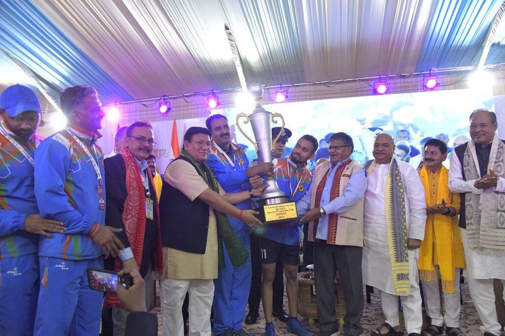 Indian mens team receiving the winning award at the 4th Asian Kho Kho Championship 2023