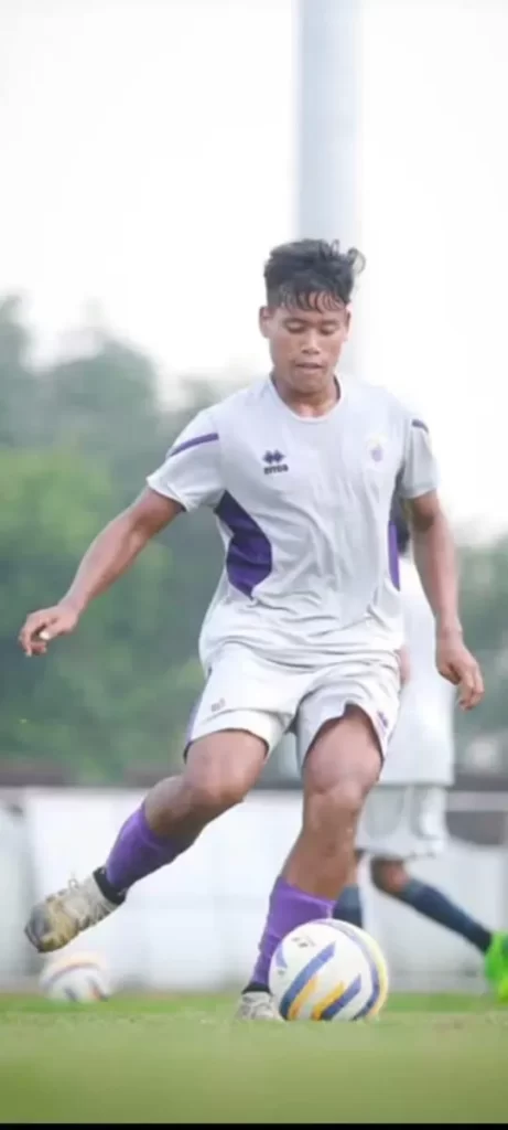 Manabir-Basumatary-playing